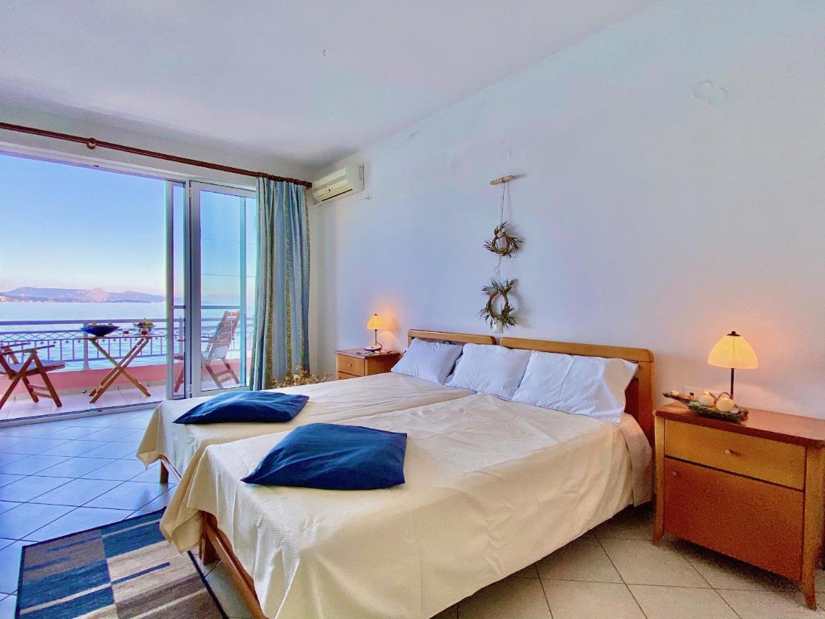 Seafront Villa Ourania Месонґі Екстер'єр фото