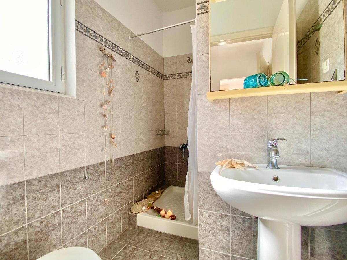 Seafront Villa Ourania Месонґі Екстер'єр фото