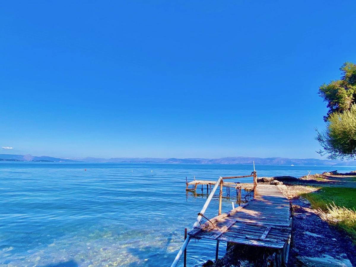 Seafront Villa Ourania Месонґі Екстер'єр фото