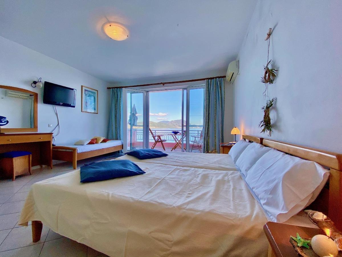 Seafront Villa Ourania Месонґі Екстер'єр фото