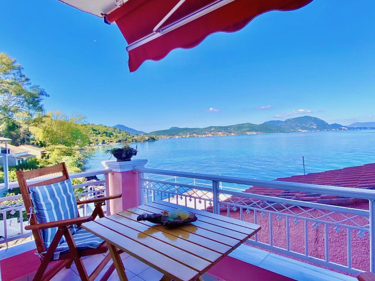 Seafront Villa Ourania Месонґі Екстер'єр фото