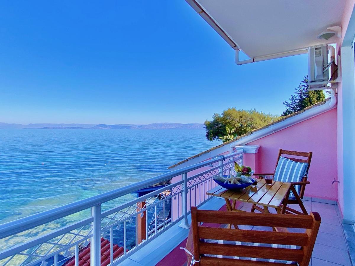 Seafront Villa Ourania Месонґі Екстер'єр фото